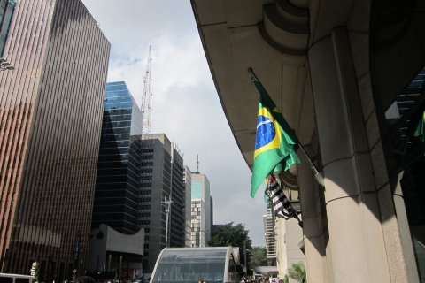  Braziliya